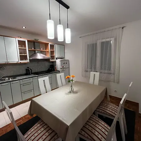 Nada Apartament