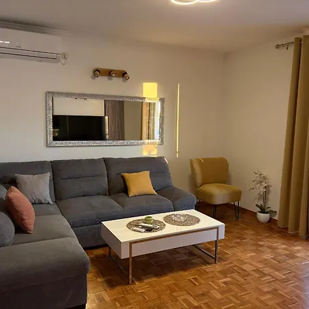 Nada Apartman Biograd Na Moru