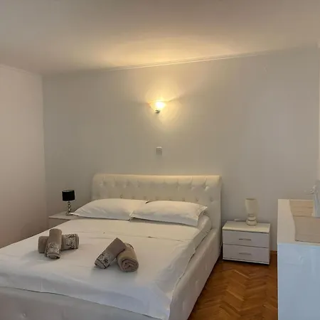 Nada Biograd Na Moru