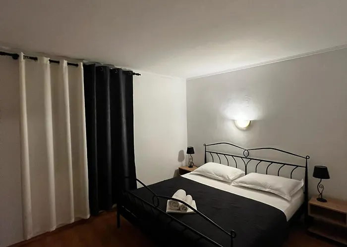 Nada Apartmán Biograd Na Moru